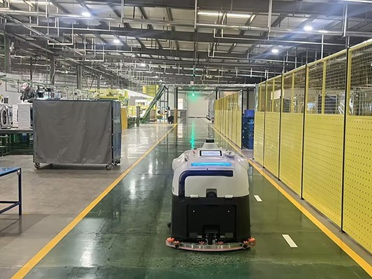 坦力商場(chǎng)掃地拖地機(jī)器人，點(diǎn)亮商場(chǎng)清潔 “星” 未來