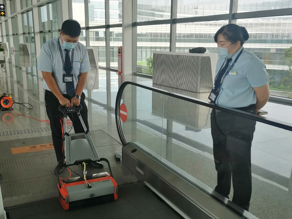 扶梯清洗機(jī)使用不當(dāng)，你可能就白買了！