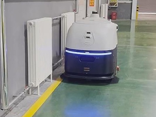 坦力無(wú)人駕駛洗地機(jī)器人來(lái)襲，新能源廠(chǎng)清潔大變身