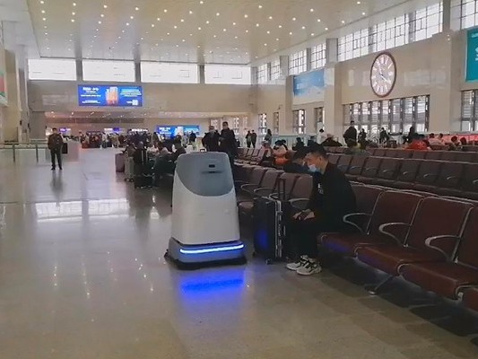 當(dāng)高鐵站遇上坦力無人駕駛洗地車，奇跡發(fā)生了！
