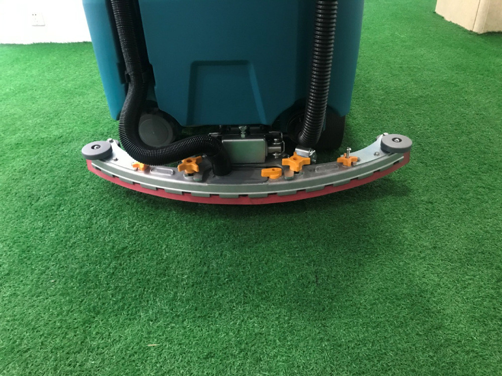 洗地機(jī)吸水膠條不會換？看完輕松安裝