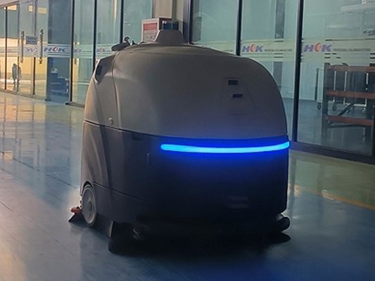 保潔員看了都服！坦力工廠自動掃地機(jī)器人 "卷" 翻高鐵站