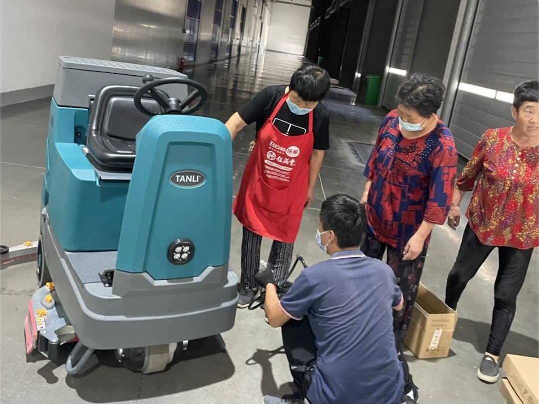 工廠再大都不怕，坦力洗地機(jī)讓您坐享清潔