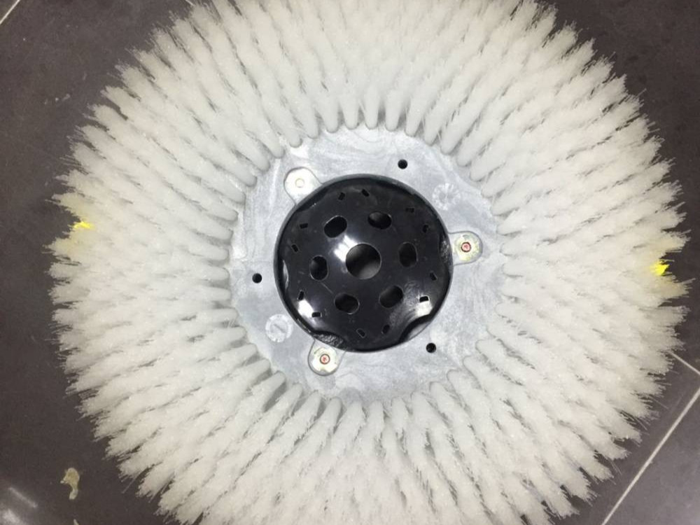 不同地面，洗地機(jī)刷盤如何選擇？