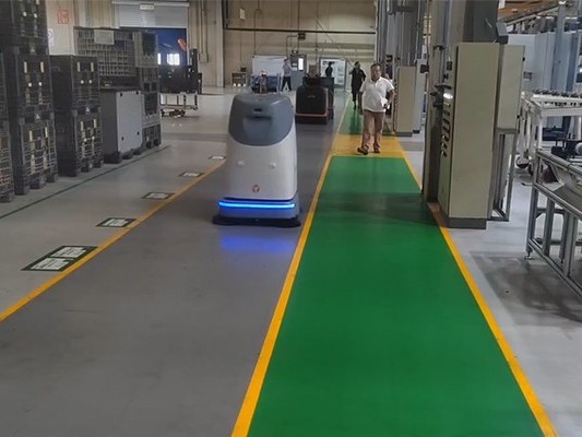 坦力無(wú)人駕駛洗地機(jī)器人：賦能河南酒店，破國(guó)慶保潔難題